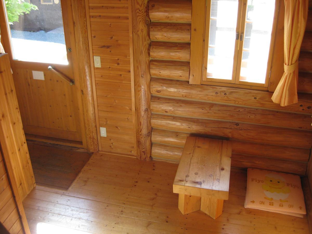 Log Cottage Himawari นาคะฟุราโนะ ภายนอก รูปภาพ